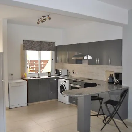 Lakeview * Paralimni